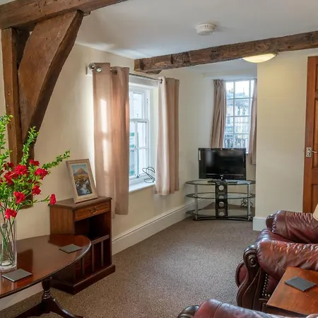 Highgate View *